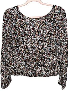 Women’s Black Floral Long-Sleeve Top